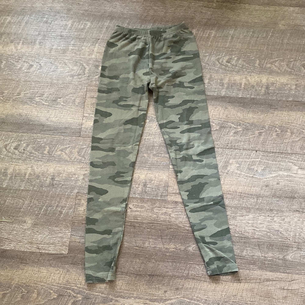So camo leggings Size XS